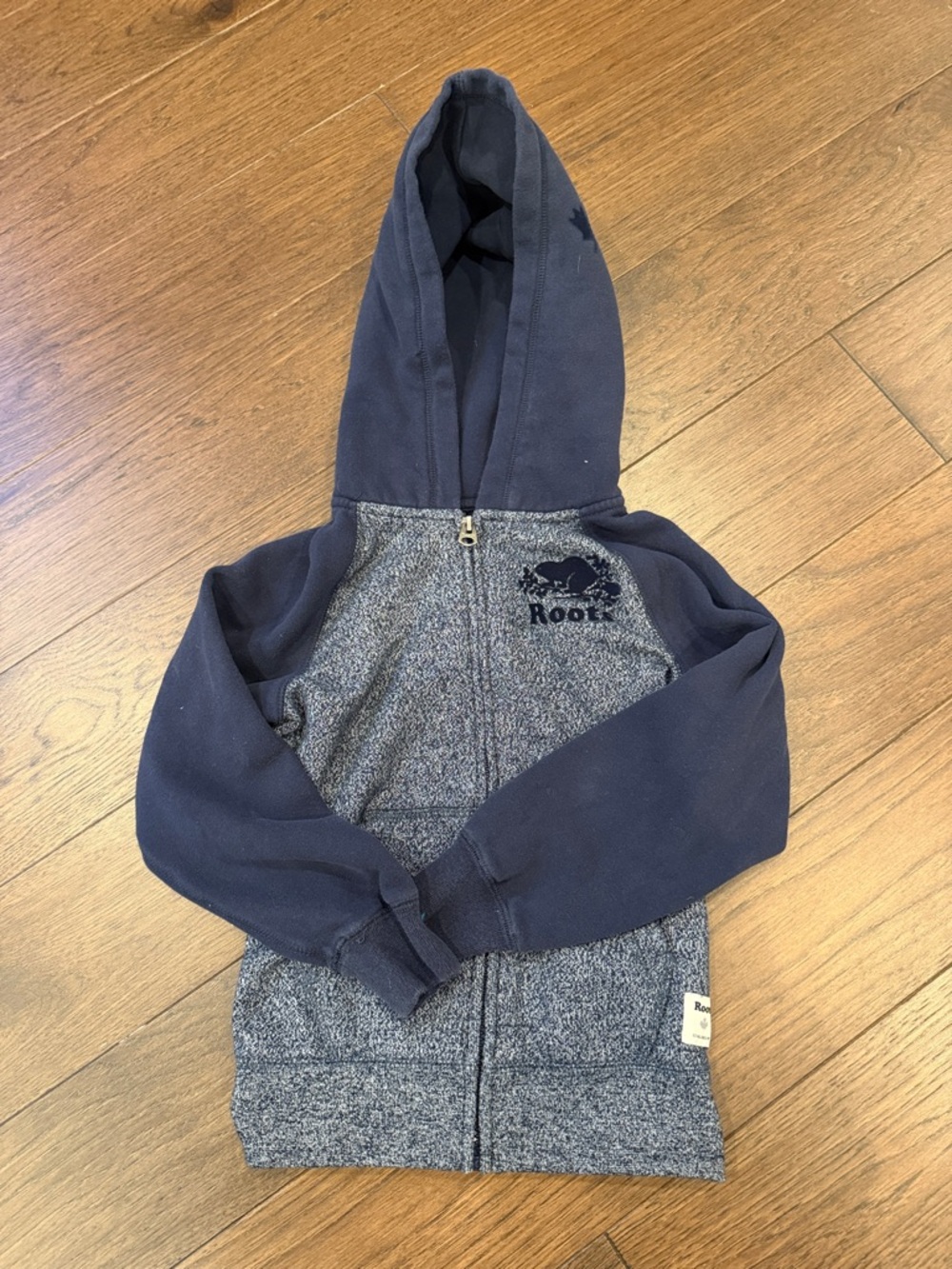 Roots Navy and Heathered Gray Kids Zip Hoodie Size Small 5/6T